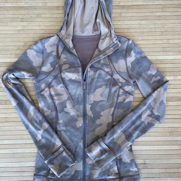 Lululemon Define Jacket - Picture 2 of 5